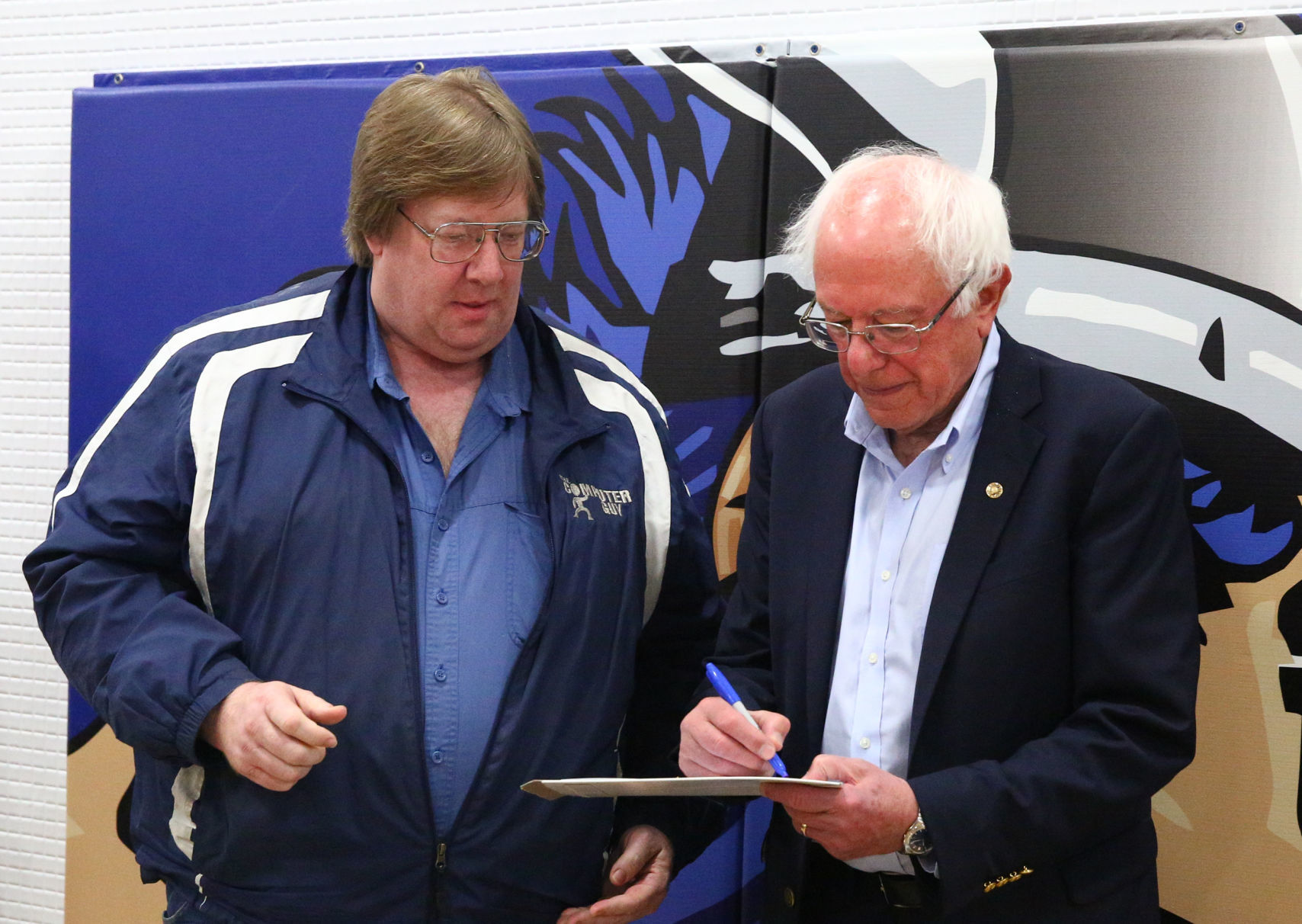 Bernie Sanders at Northwood-Kensett School 09-23-2019 (15).jpg